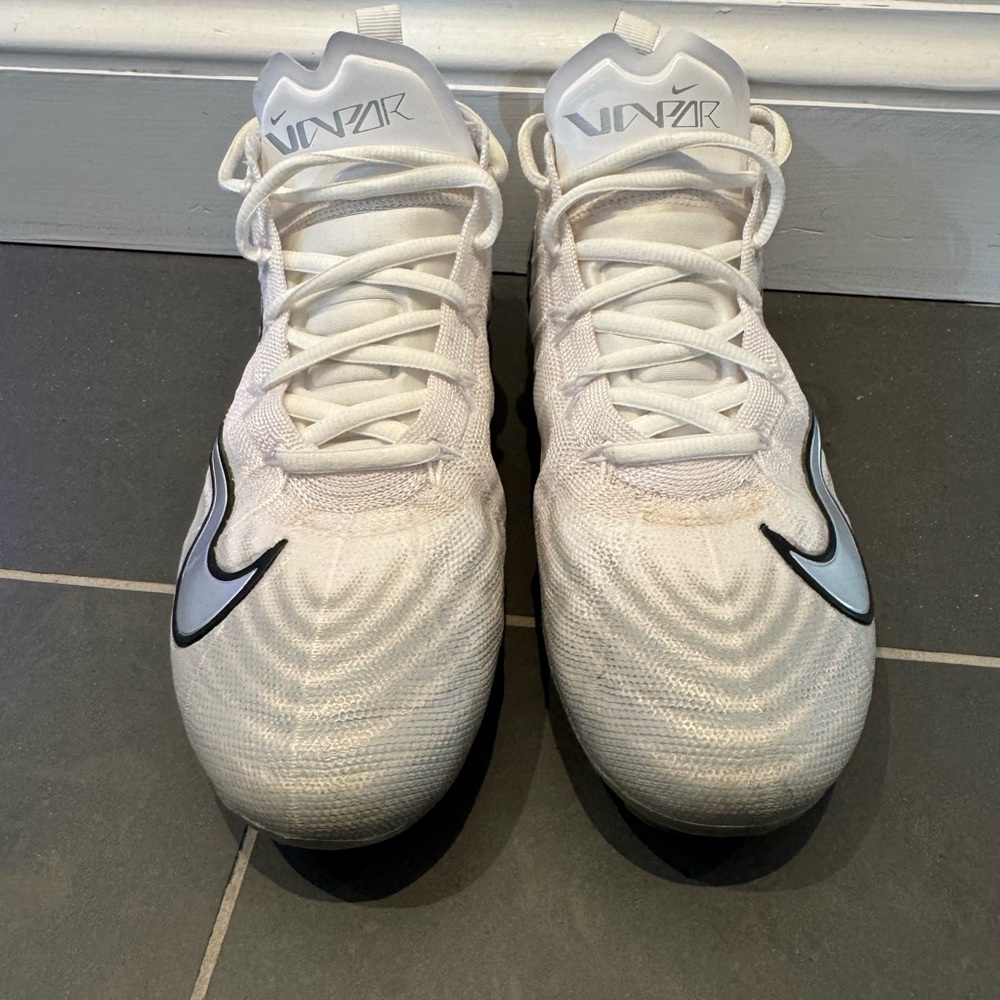 Nike Vapor Elite 1 Football Cleats (Air Zoom)